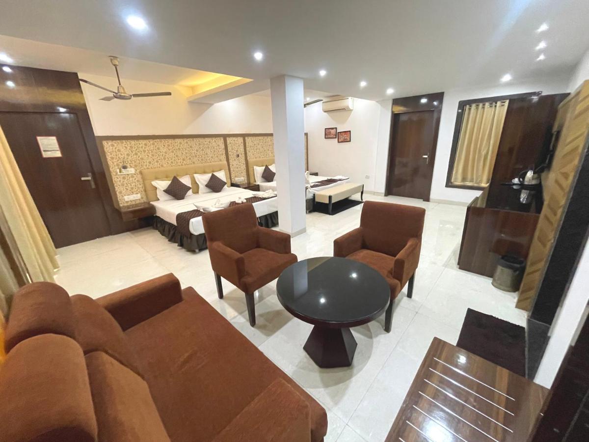 Hotel Goa Continental Arpora Esterno foto