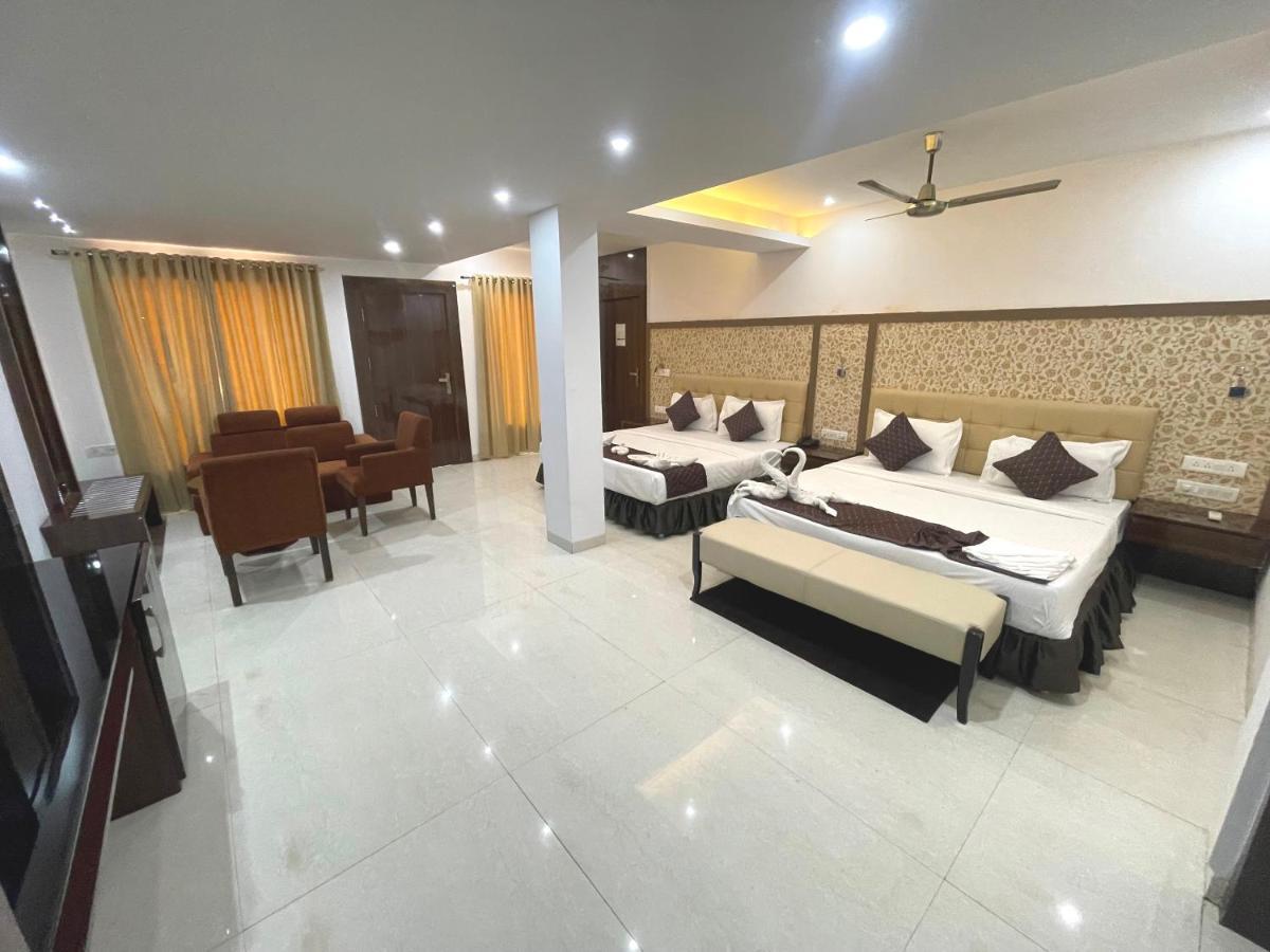 Hotel Goa Continental Arpora Esterno foto