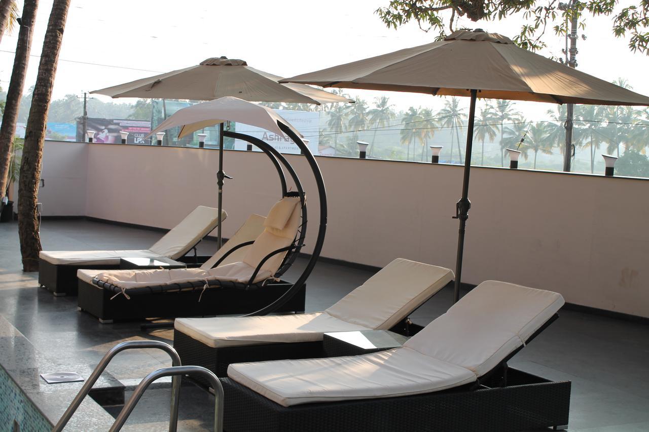 Hotel Goa Continental - Baga Arpora Esterno foto